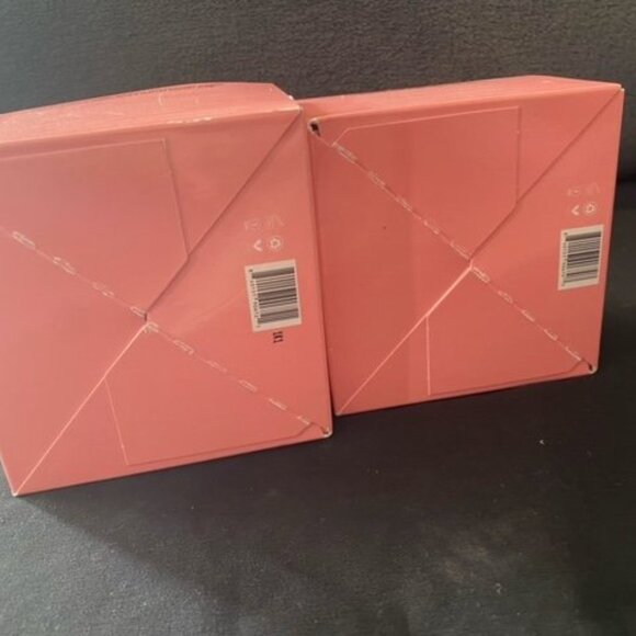 Face moisturizer & Make up remover Balm by Jefree Star - Picture 5 of 5